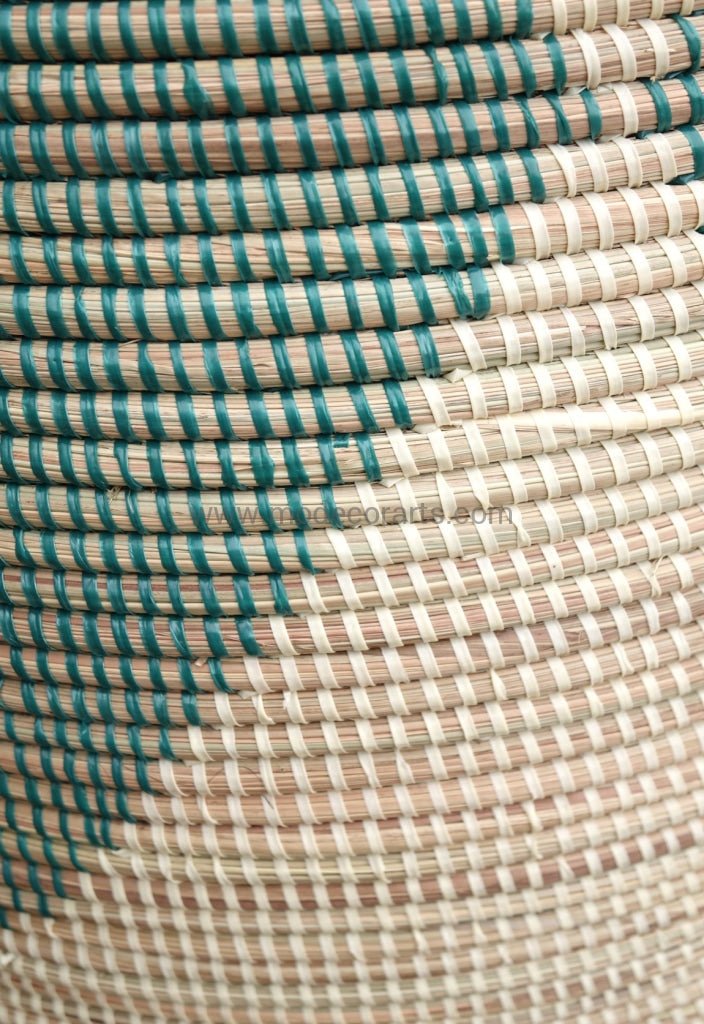 Eco-friendly Senegalese handwoven laundry basket with lid in XXL size