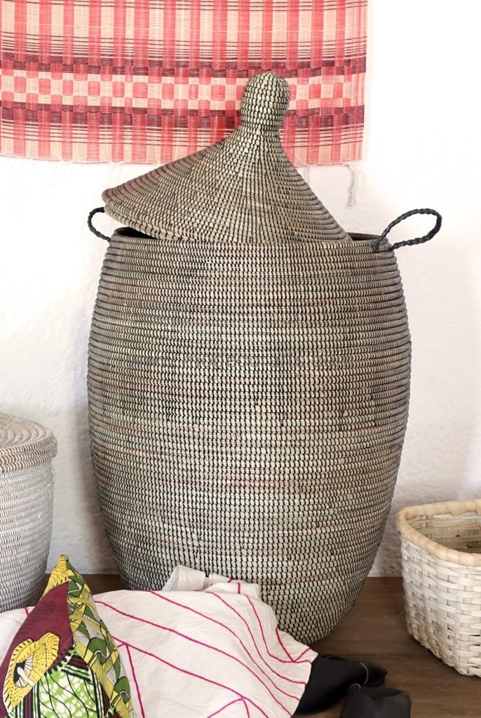 Eco-friendly Senegalese handwoven laundry basket with lid in XXL size