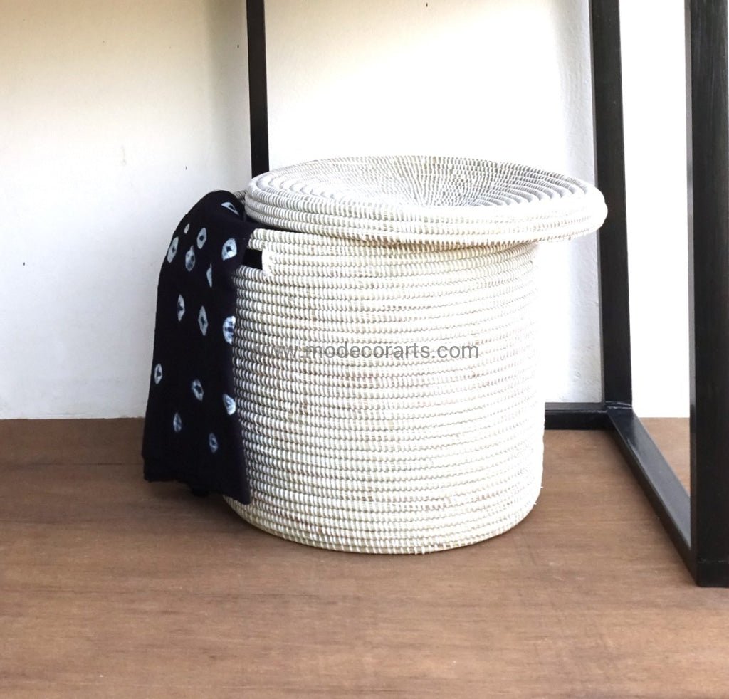 Solid White Basket with a Flat Lid / Storage / Toy Storage - modecorarts