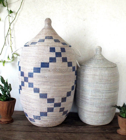 Laundry Basket (XXL) in White with Blue pattern / Laundry Hamper - modecorarts